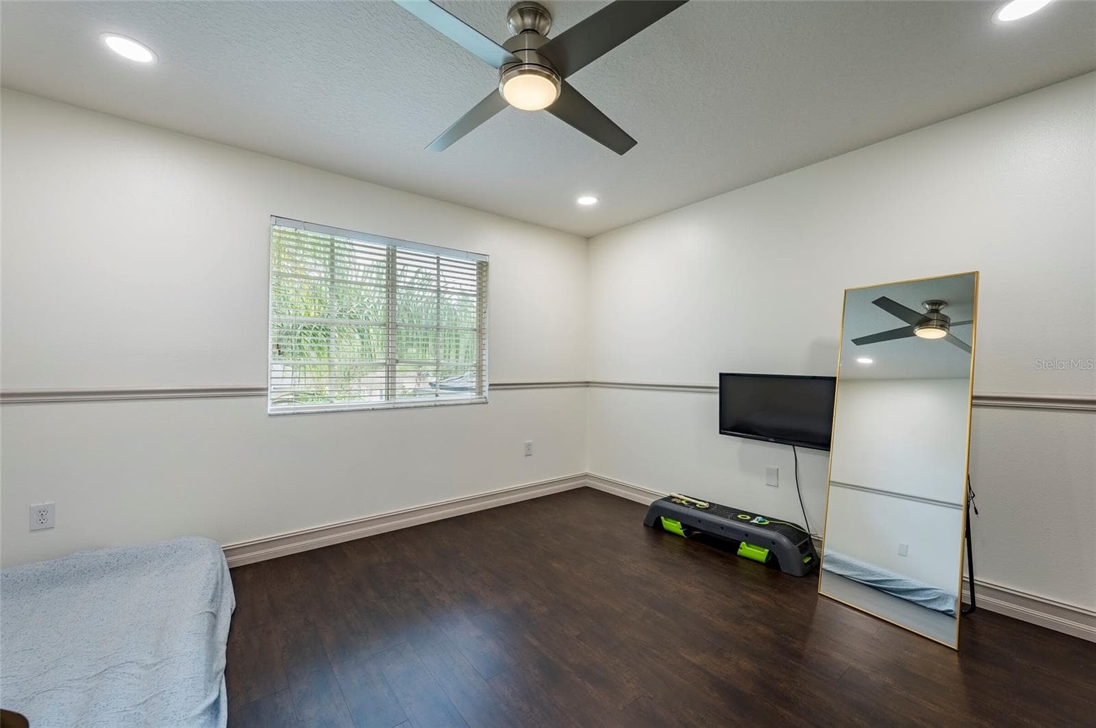 Single Family Residence at 18182 SANDY POINTE DR, TAMPA, photo 43 of 57