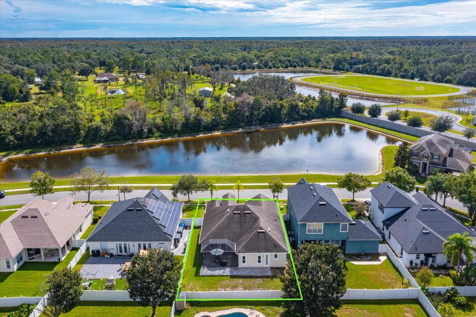 Single Family Residence at 16514 TUDOR GROVE DR, ORLANDO, photo 2 of 43