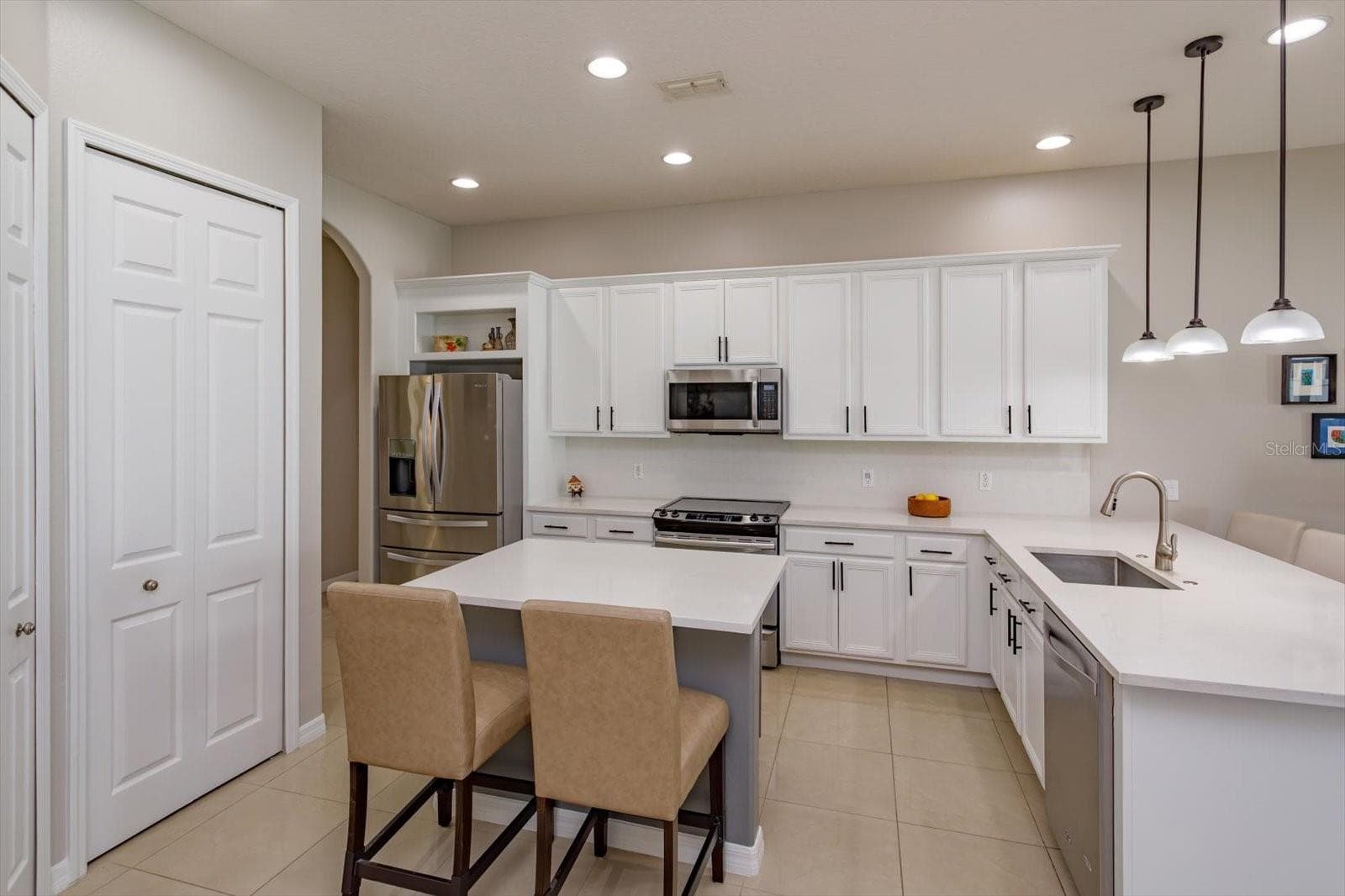 Single Family Residence at 16514 TUDOR GROVE DR, ORLANDO, photo 11 of 43