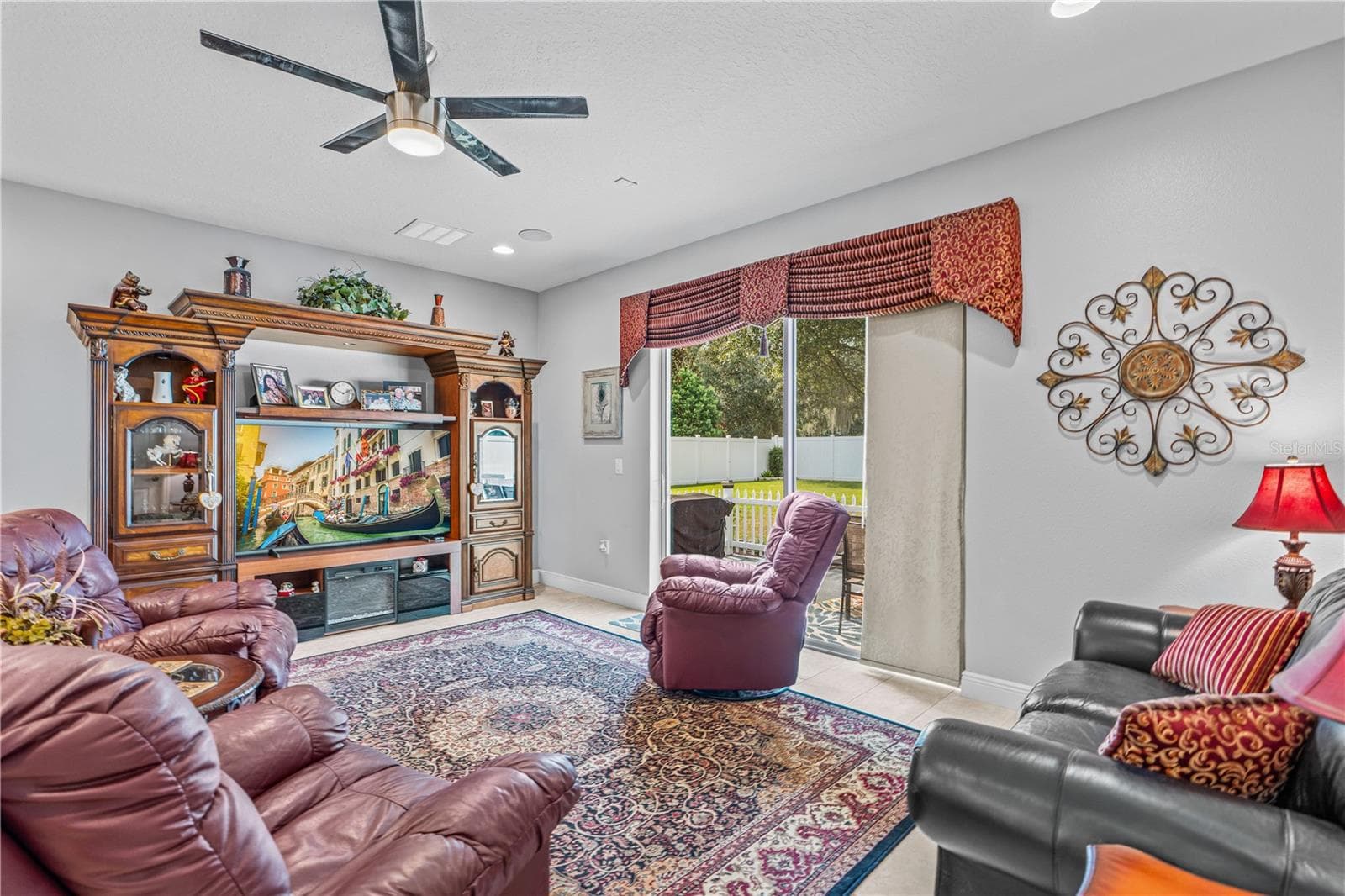 Single Family Residence at 600 SUGAR RIDGE DR, DELAND, photo 16 of 46
