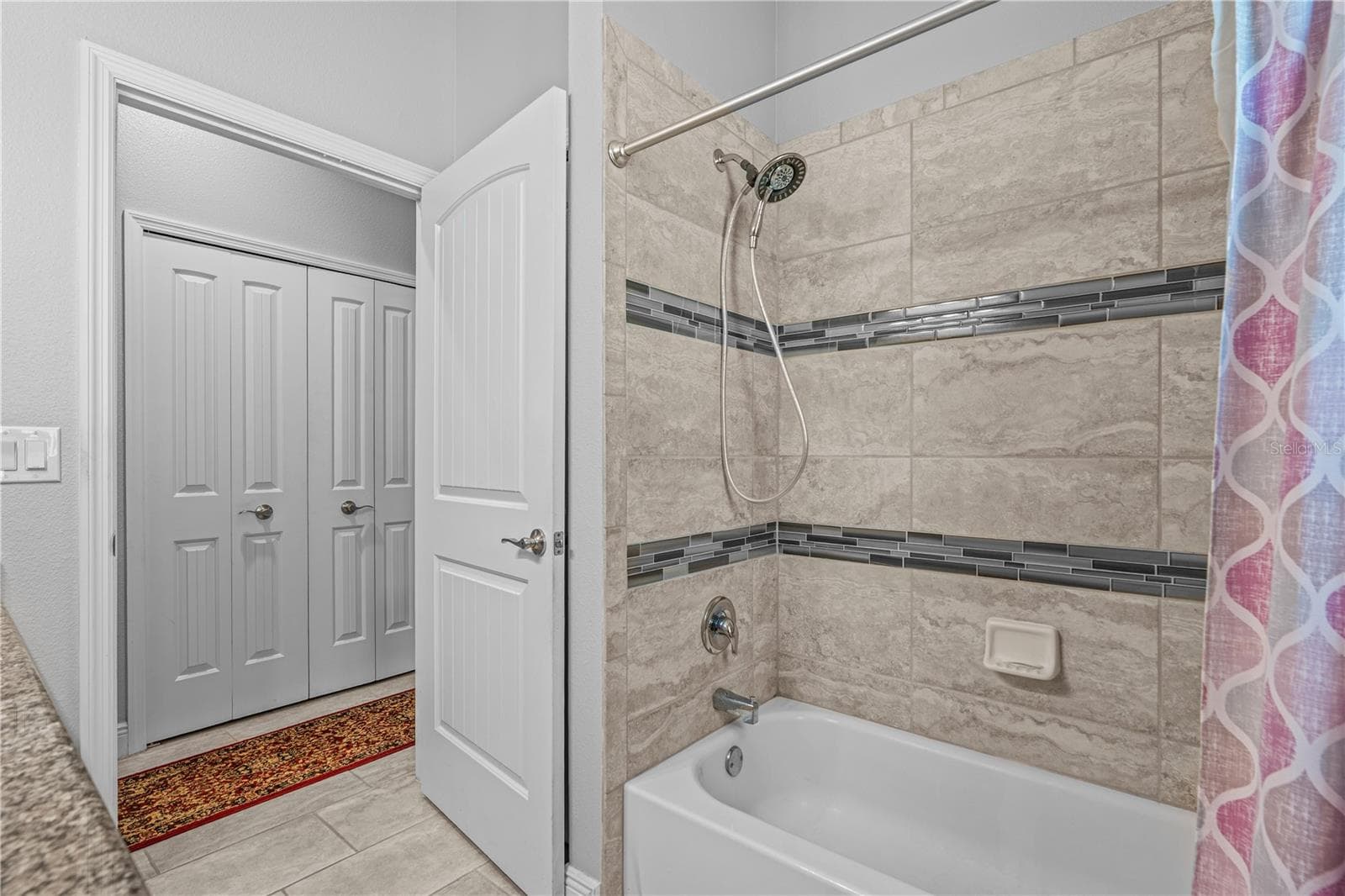 Single Family Residence at 600 SUGAR RIDGE DR, DELAND, photo 33 of 46