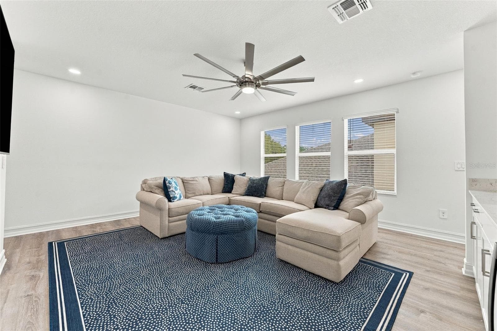 Single Family Residence at 18114 SERENE LAKE LOOP, LUTZ, photo 10 of 29