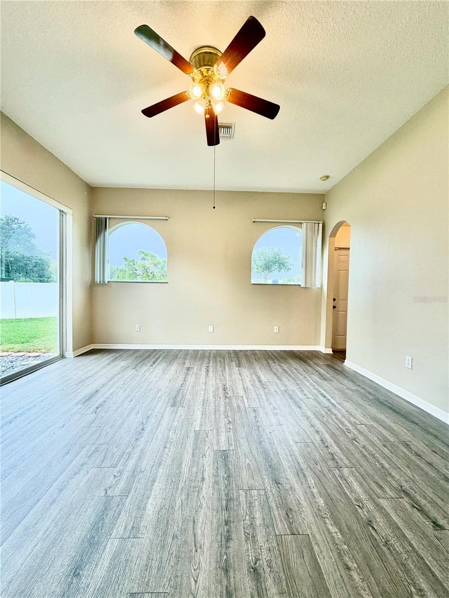 Single Family Residence at 7006 ORVICTI CT, WESLEY CHAPEL, photo 10 of 50