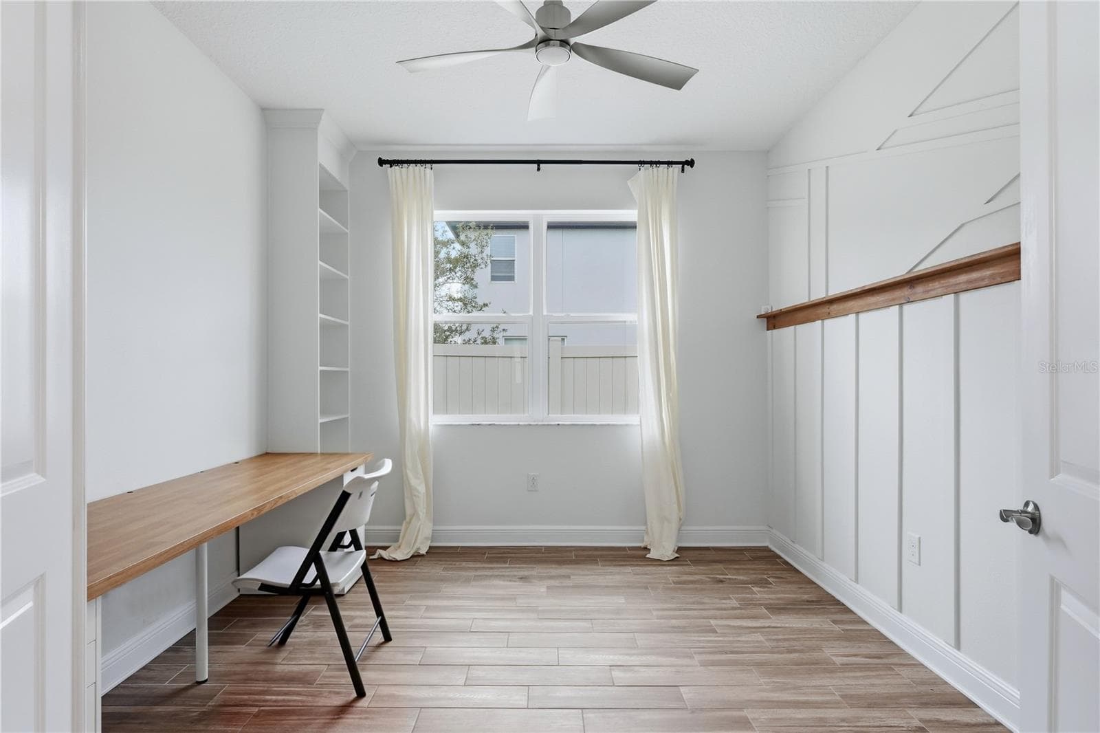 Single Family Residence at 5542 NATIVE HENNA CT, SARASOTA, photo 13 of 110