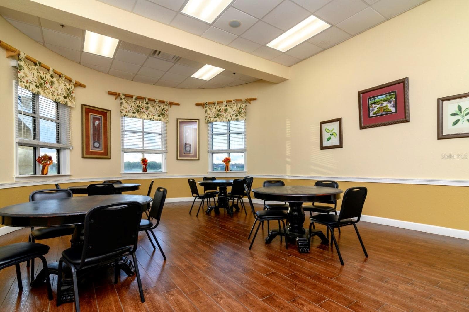 The Health and Fitness Center has board and card rooms. - 4232 DORNOCH DR, LAKE WALES