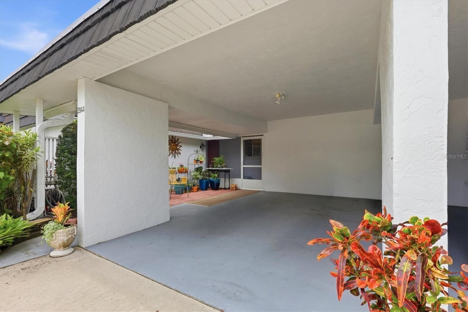 One carport plus driveway. - 3944 LAKESIDE RD #160, SARASOTA