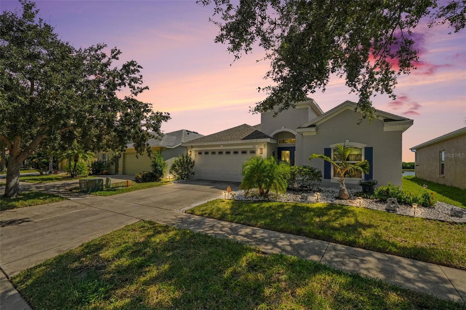 903 PARKER DEN DR