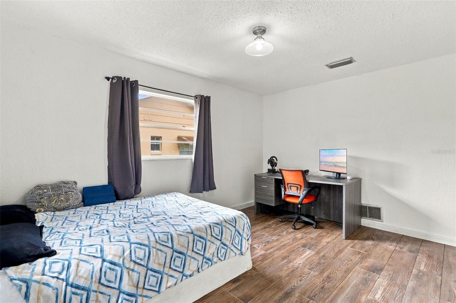 Guest Bedroom - 1085 EAGLES NEST AVE, DELTONA