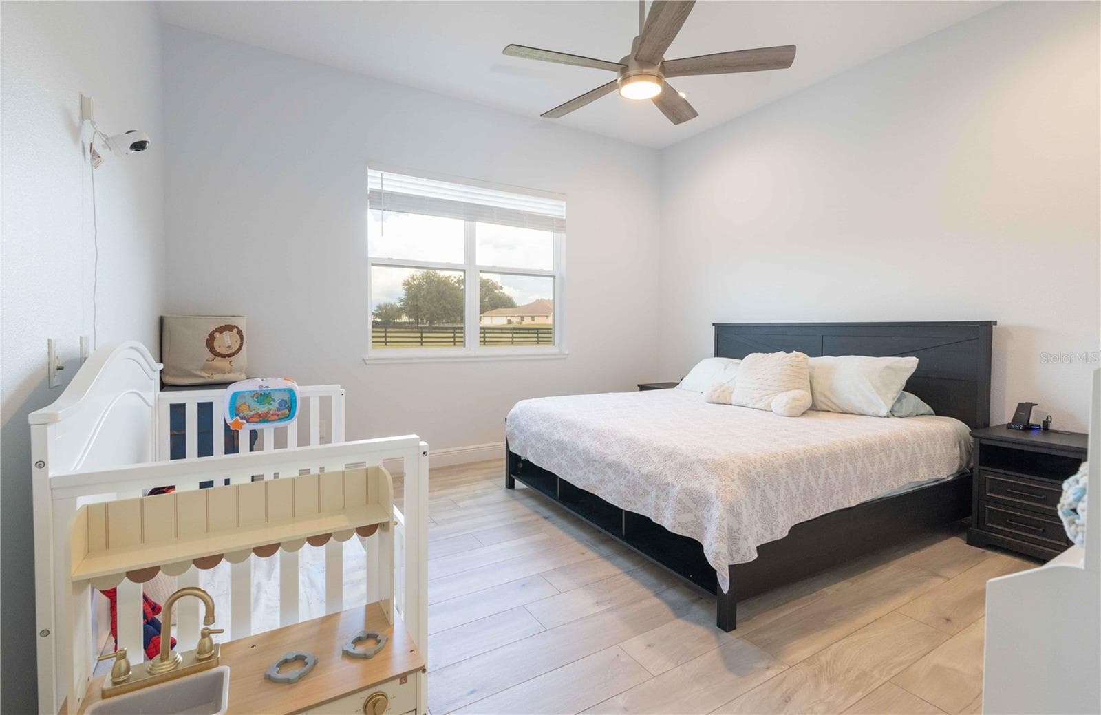 Bedroom of In-Law Suite - 10640 NE 27TH ST, OXFORD