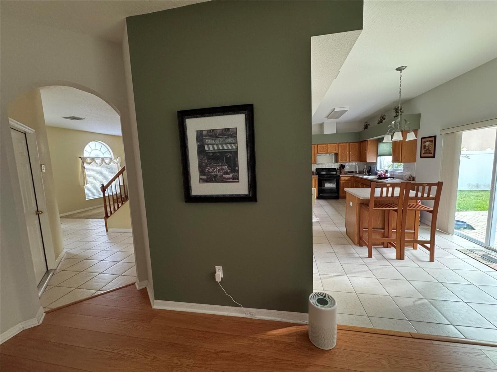 Single Family Residence at 406 WINGATE CIR, OLDSMAR, photo 2 of 18