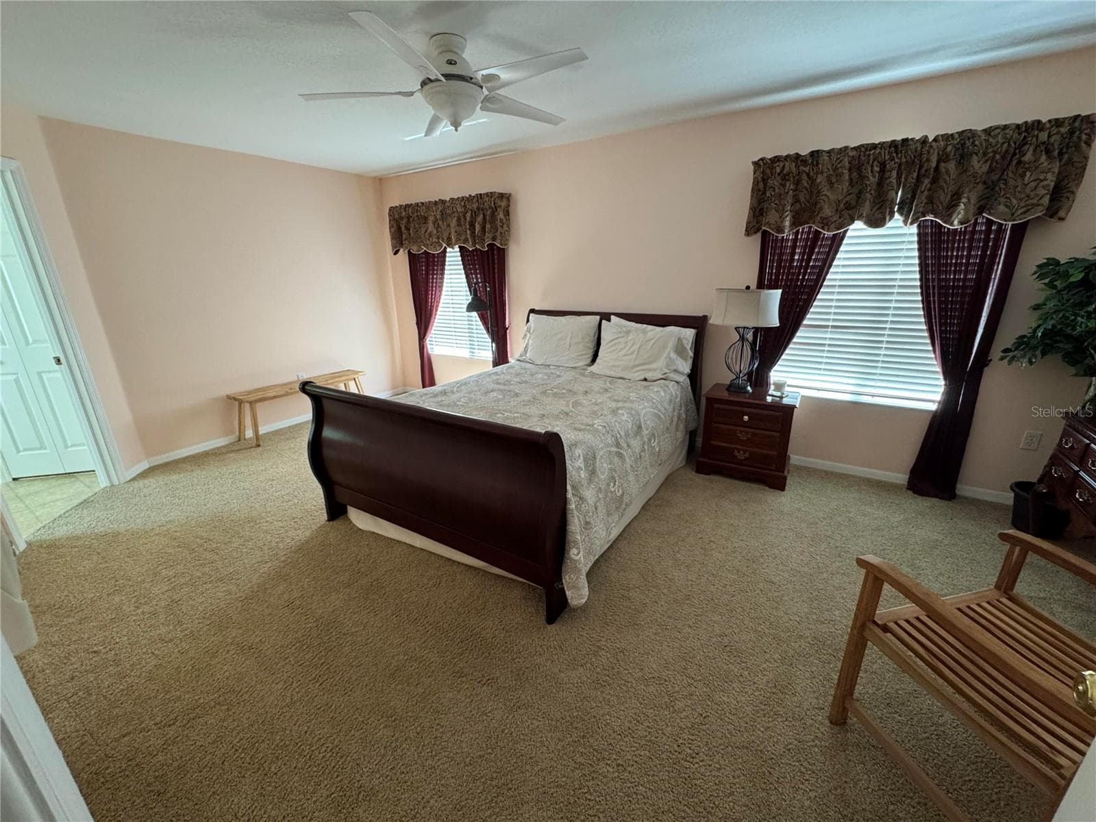 Single Family Residence at 406 WINGATE CIR, OLDSMAR, photo 11 of 18