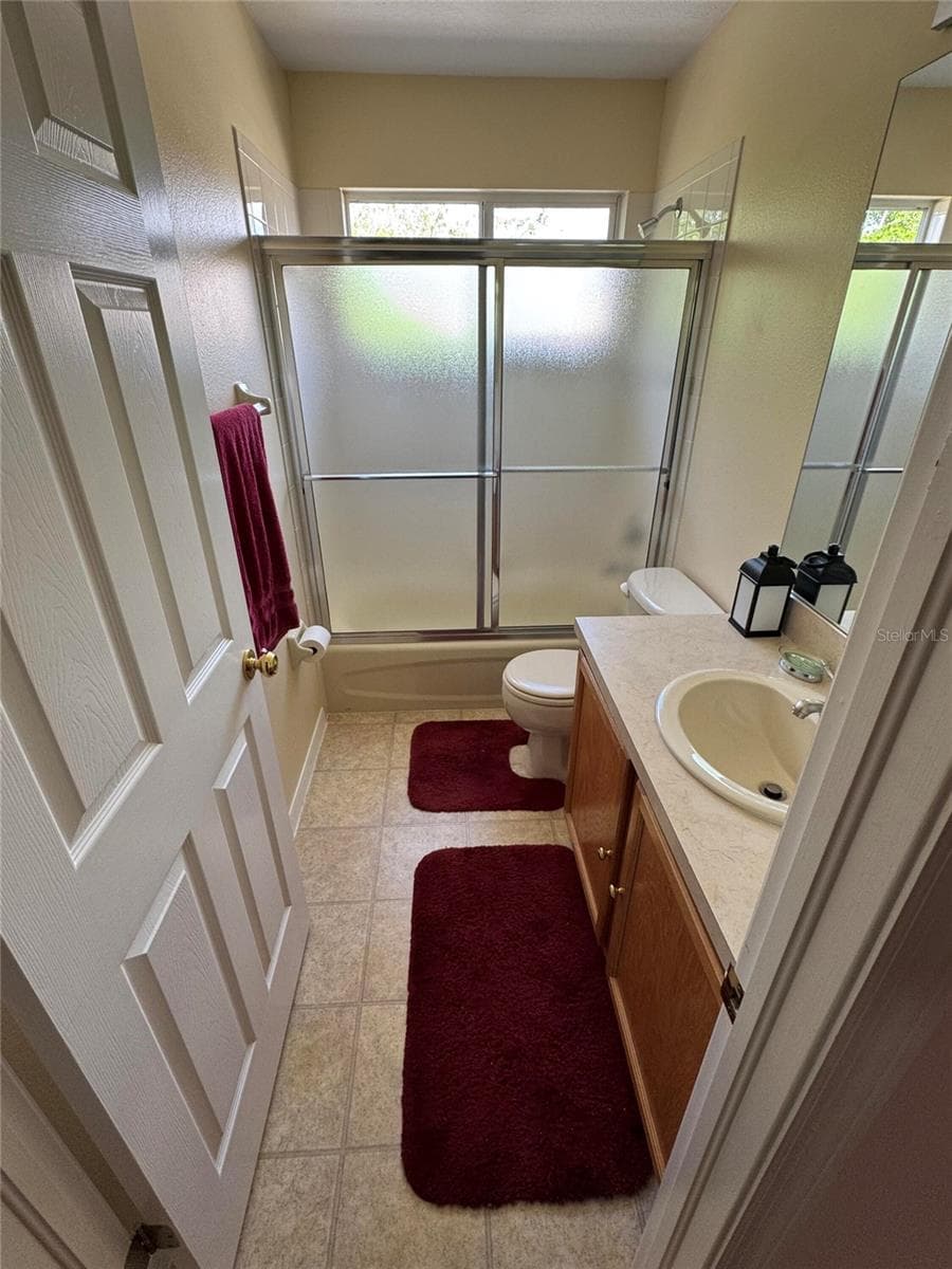 Single Family Residence at 406 WINGATE CIR, OLDSMAR, photo 16 of 18