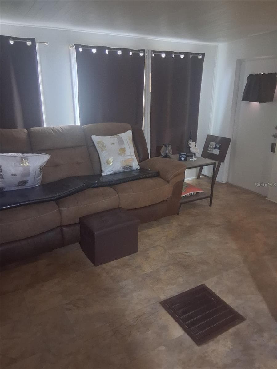 Mobile Home at 6580 SEMINOLE BLVD #110, SEMINOLE, photo 18 of 33