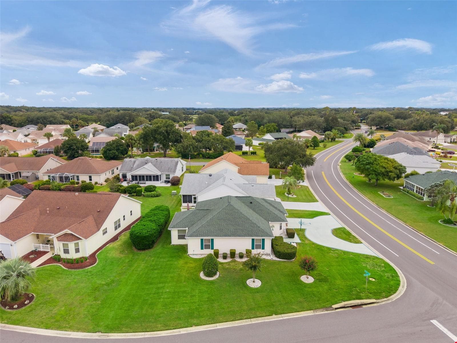 Single Family Residence at 3067 SOUTHERN TRCE, THE VILLAGES, photo 10 of 50