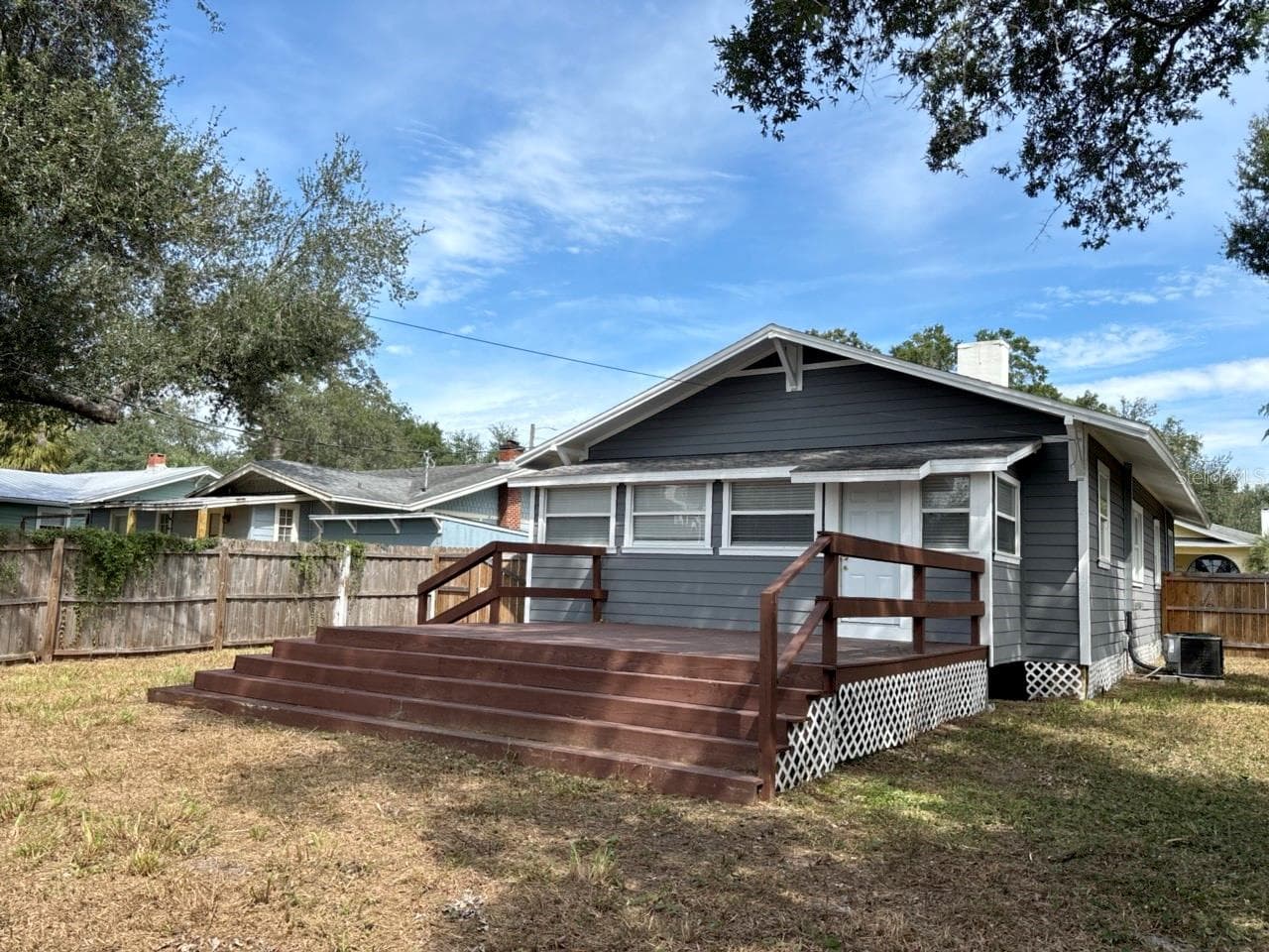 Single Family Residence at 5108 N SUWANEE AVE, TAMPA, photo 5 of 23