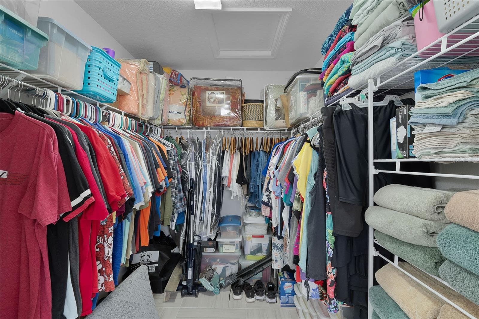 Primary walk-in closet - 3144 ROBBS RD, THE VILLAGES