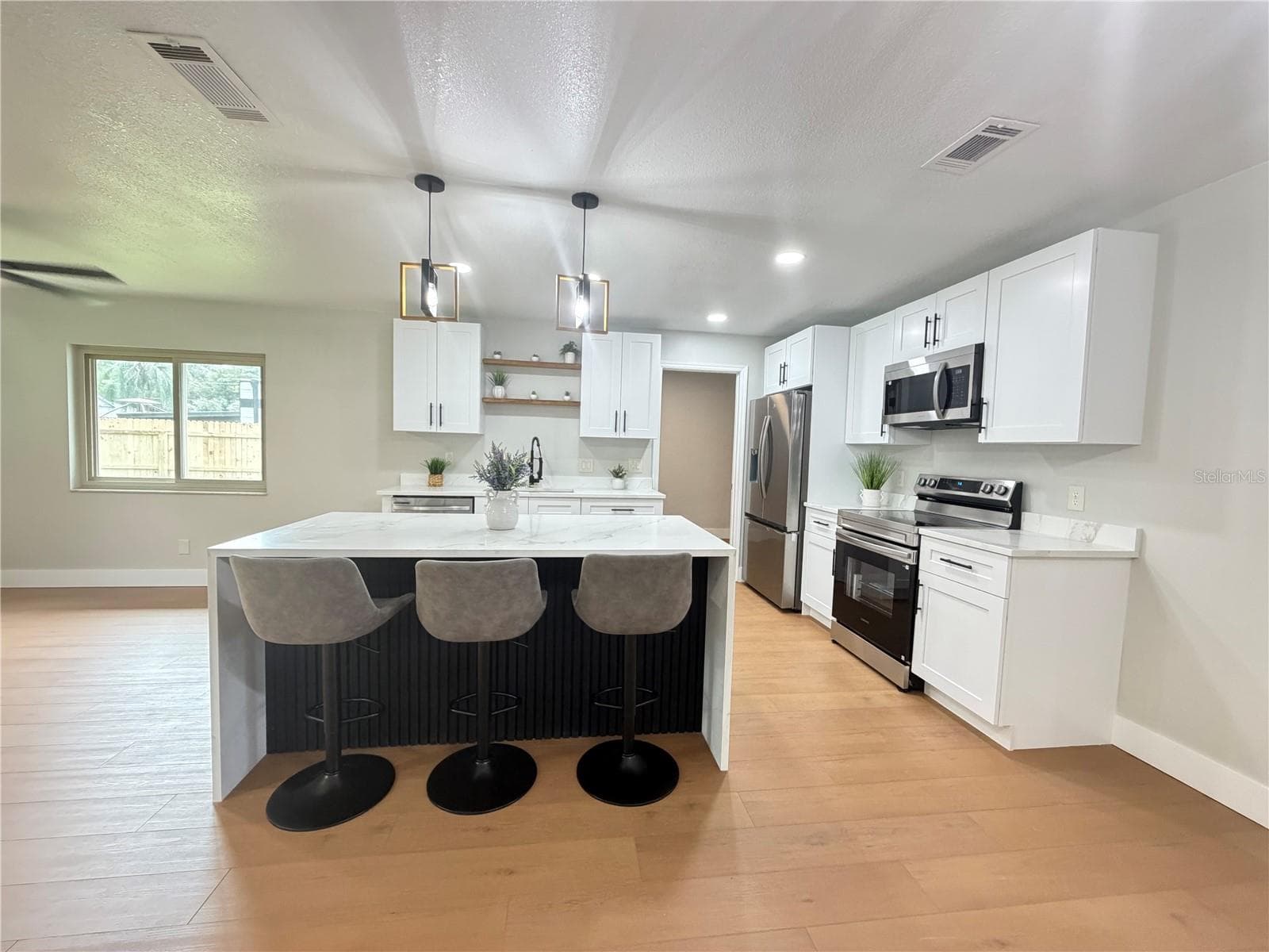 Single Family Residence at 3915 PORT SIMBOR AVE, ORLANDO, photo 10 of 36