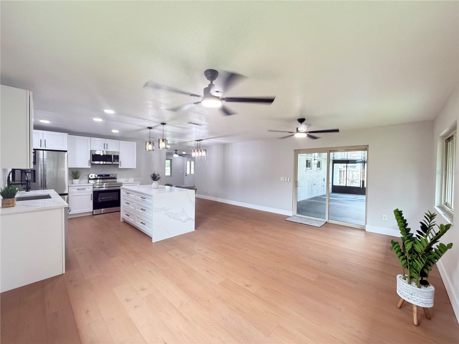 Single Family Residence at 3915 PORT SIMBOR AVE, ORLANDO, photo 15 of 36