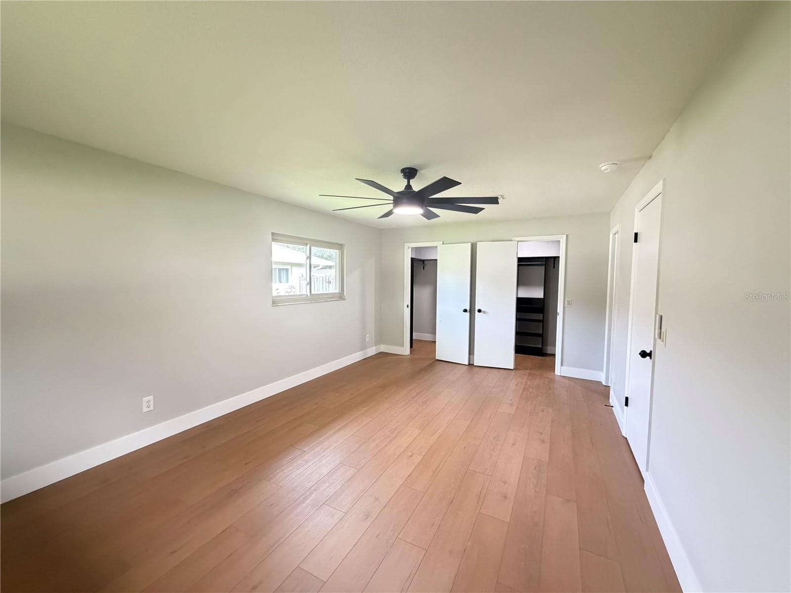 Large Walk-in Closet with 2 separate doors - 3915 PORT SIMBOR AVE, ORLANDO