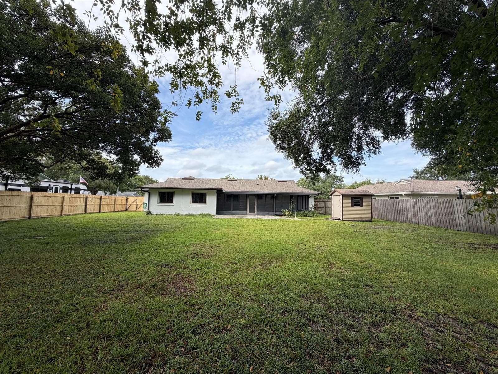 Large Back yard - 3915 PORT SIMBOR AVE, ORLANDO