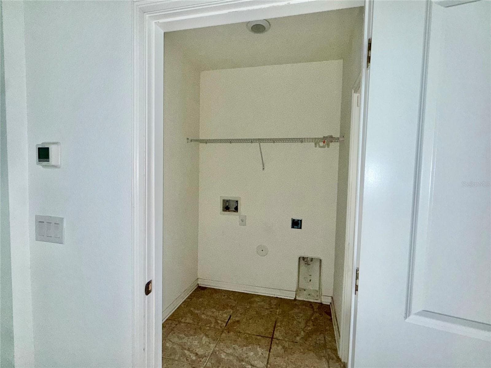 Laundry Room - 571 OLD WINDSOR WAY, SPRING HILL
