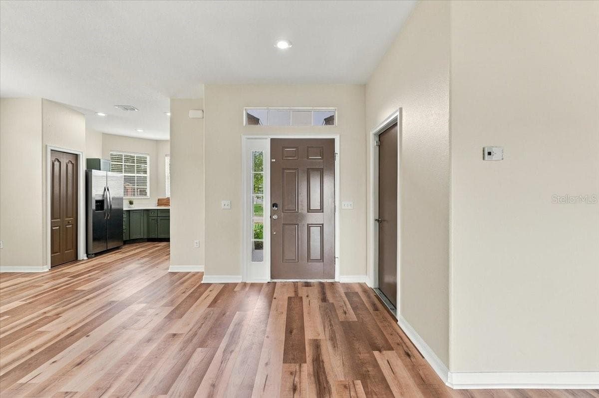Single Family Residence at 5014 YELLOWTOP LOOP, LAKELAND, photo 10 of 46