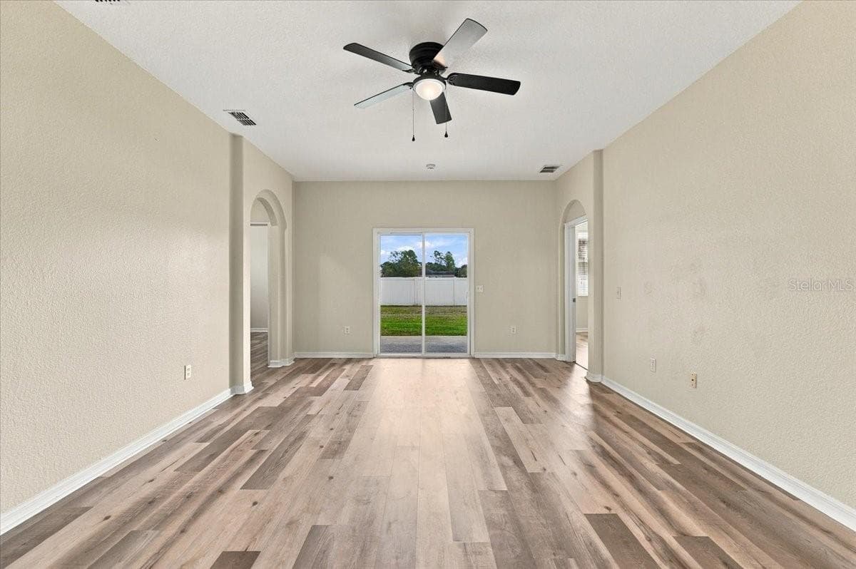 Great Room - 5014 YELLOWTOP LOOP, LAKELAND