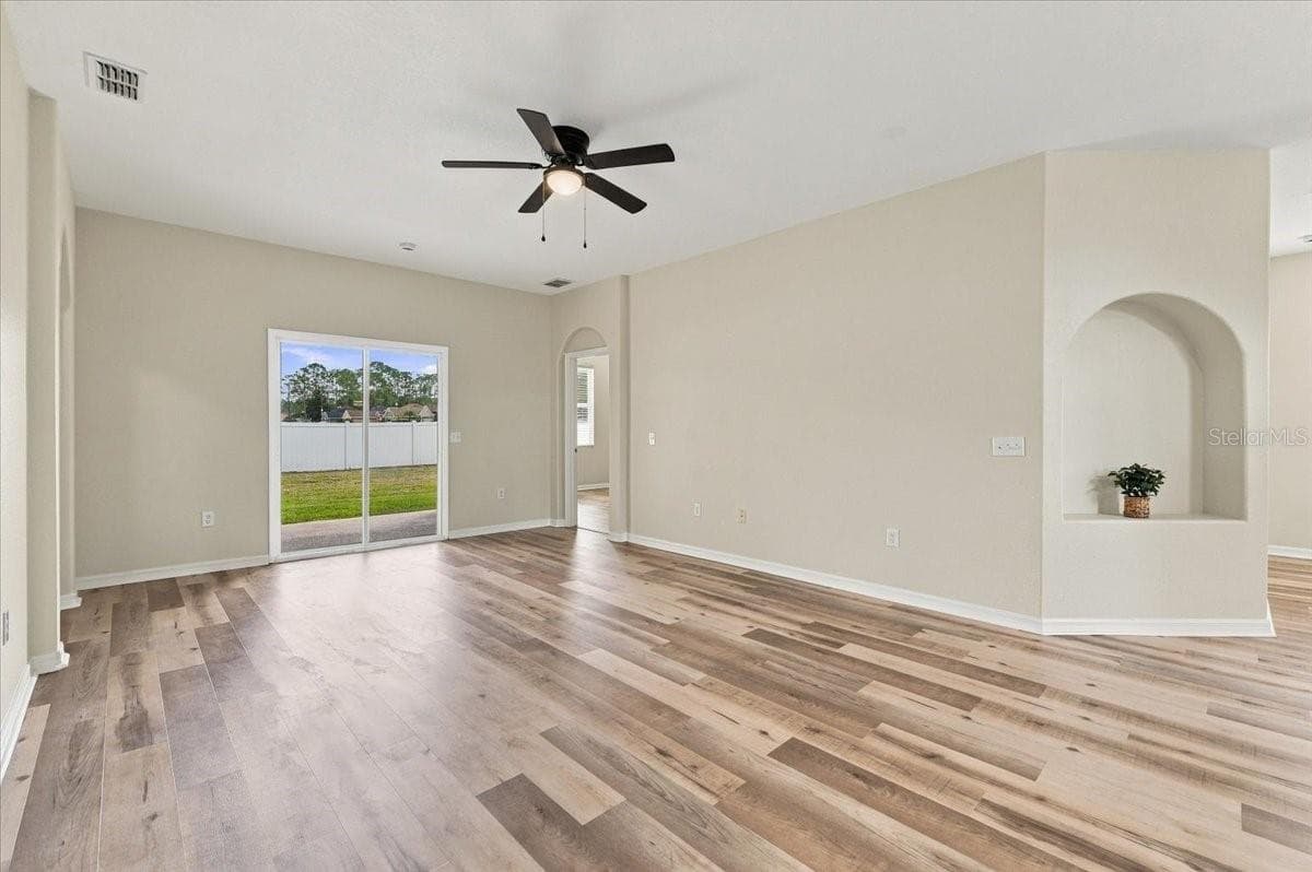 Single Family Residence at 5014 YELLOWTOP LOOP, LAKELAND, photo 13 of 46