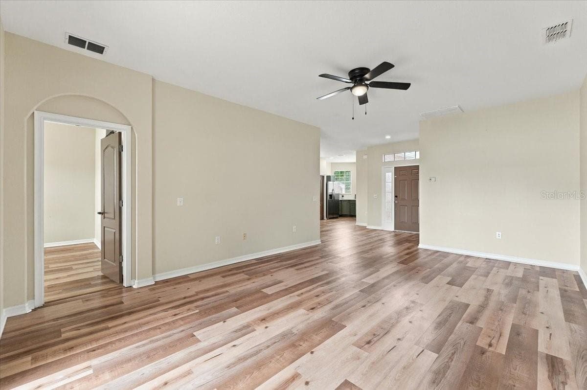 Single Family Residence at 5014 YELLOWTOP LOOP, LAKELAND, photo 14 of 46