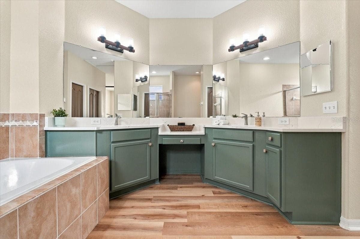 Primary Ensuite Bathroom - 5014 YELLOWTOP LOOP, LAKELAND
