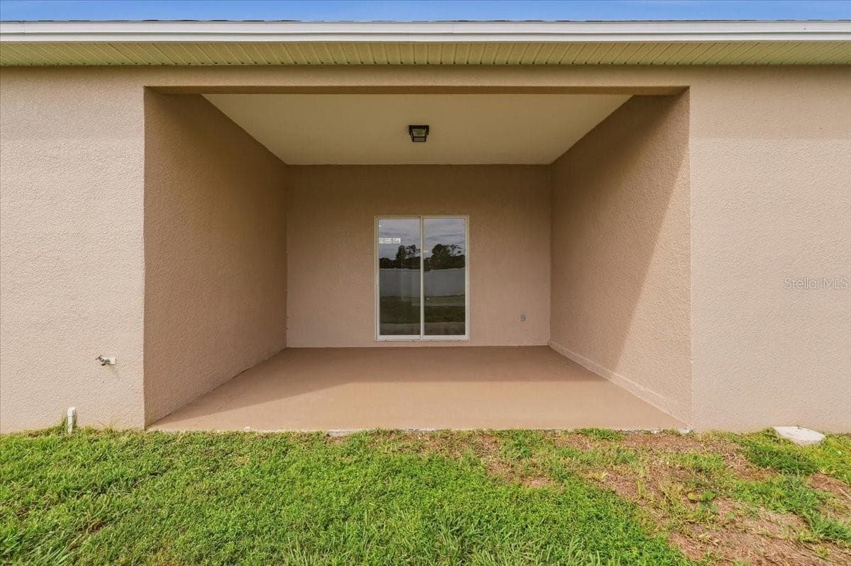 Single Family Residence at 5014 YELLOWTOP LOOP, LAKELAND, photo 34 of 46