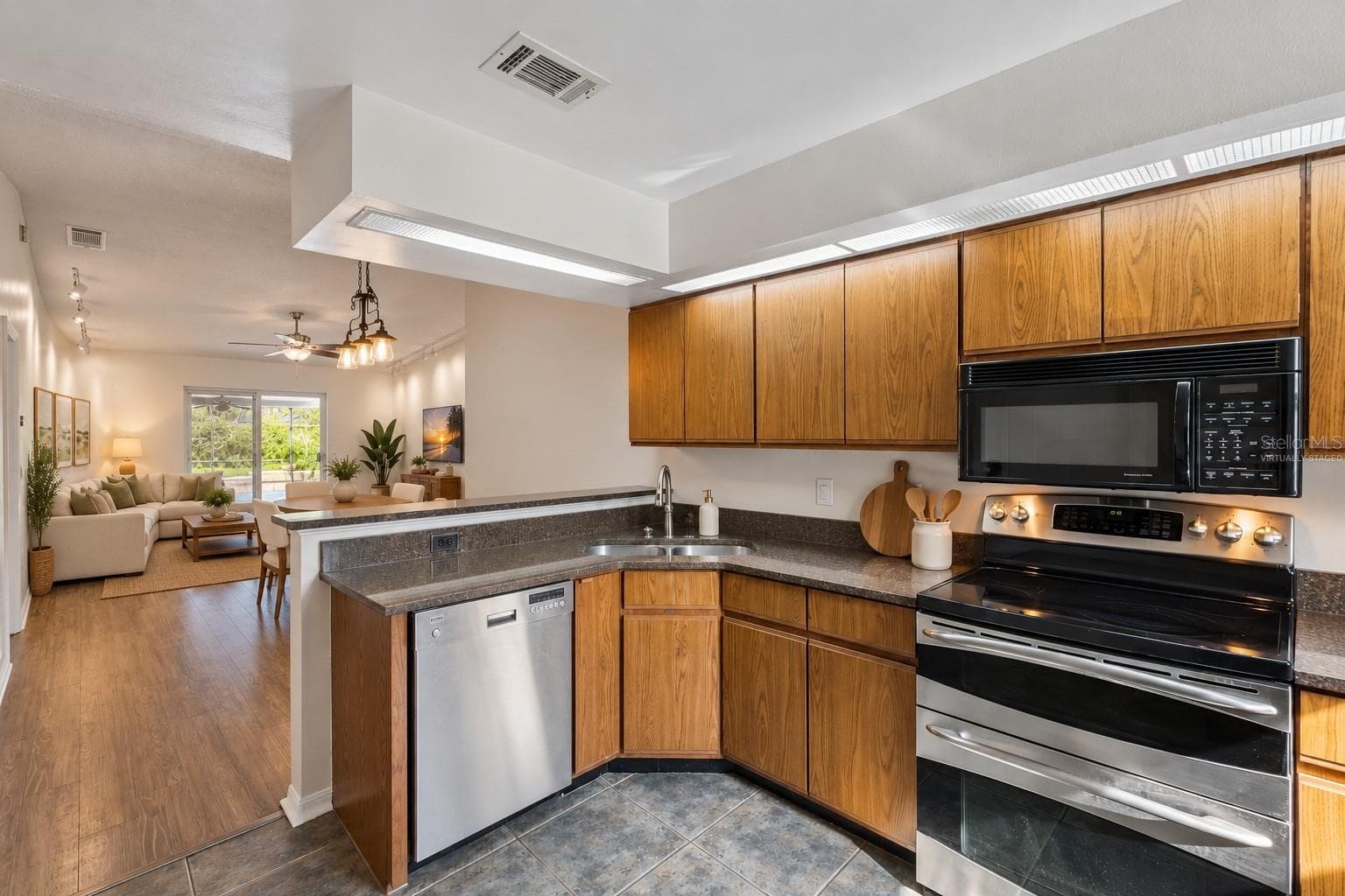 Virtually Staged - 2846 LAFOY CT, DELTONA