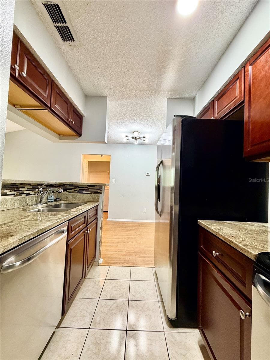 Condominium at 8643 MALLARD RESERVE DR #202, TAMPA, photo 6 of 41