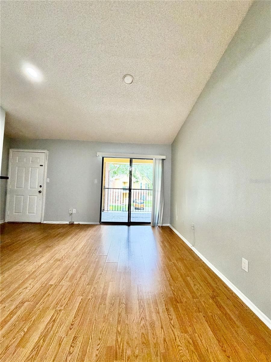 Condominium at 8643 MALLARD RESERVE DR #202, TAMPA, photo 10 of 41