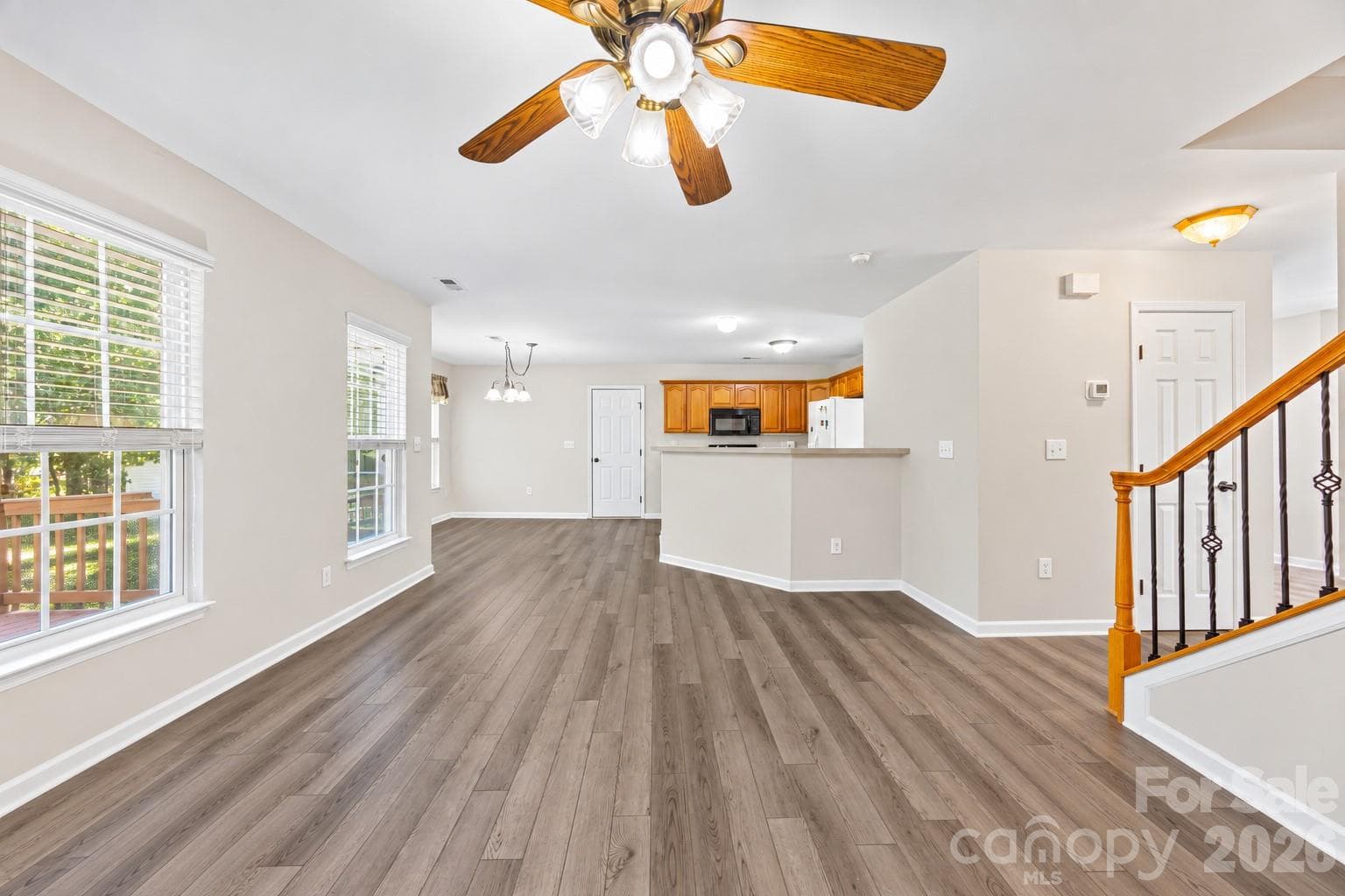 Single Family Residence at 13615 Edgetree Drive, Pineville, photo 10 of 42