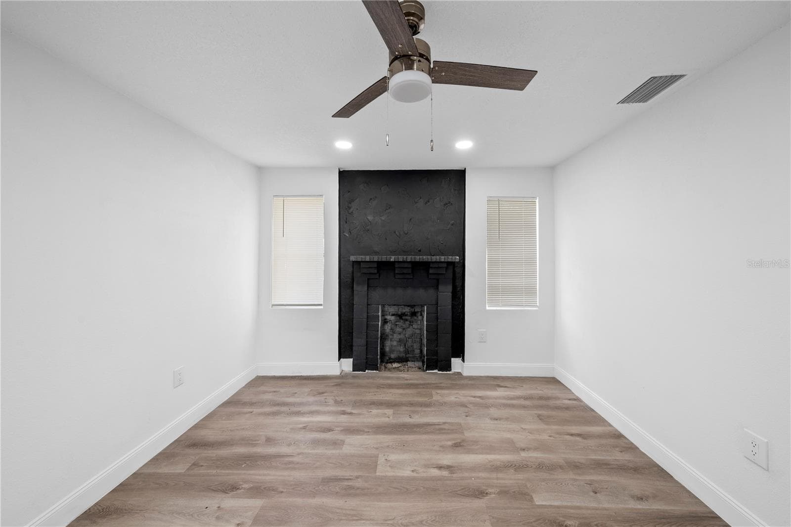 Single Family Residence at 2331 WESTSIDE DR, LEESBURG, photo 15 of 49