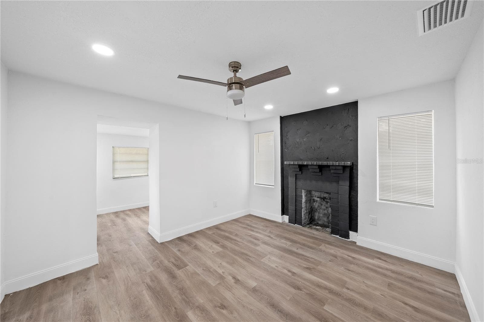 Single Family Residence at 2331 WESTSIDE DR, LEESBURG, photo 16 of 49