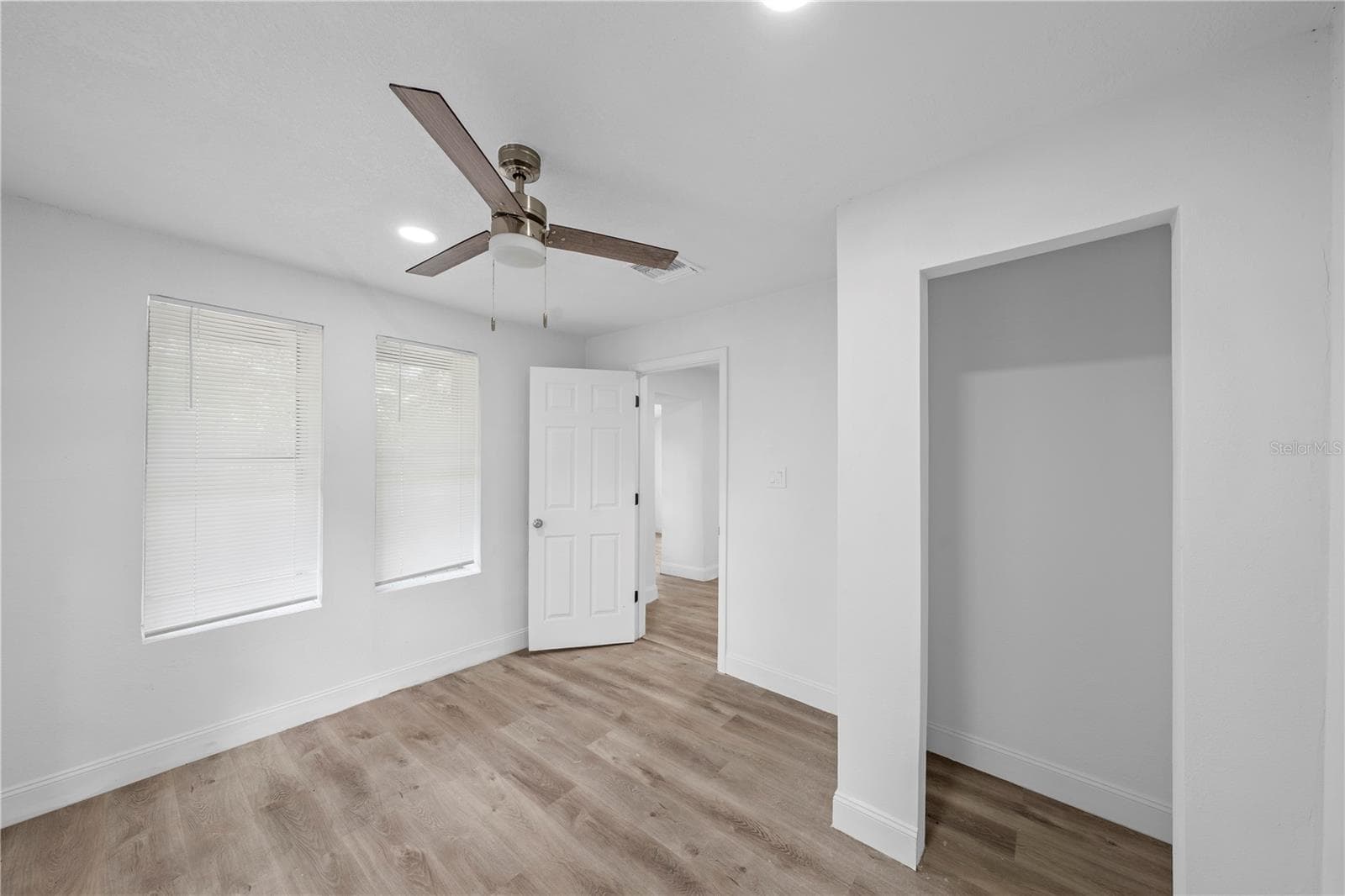 Single Family Residence at 2331 WESTSIDE DR, LEESBURG, photo 19 of 49
