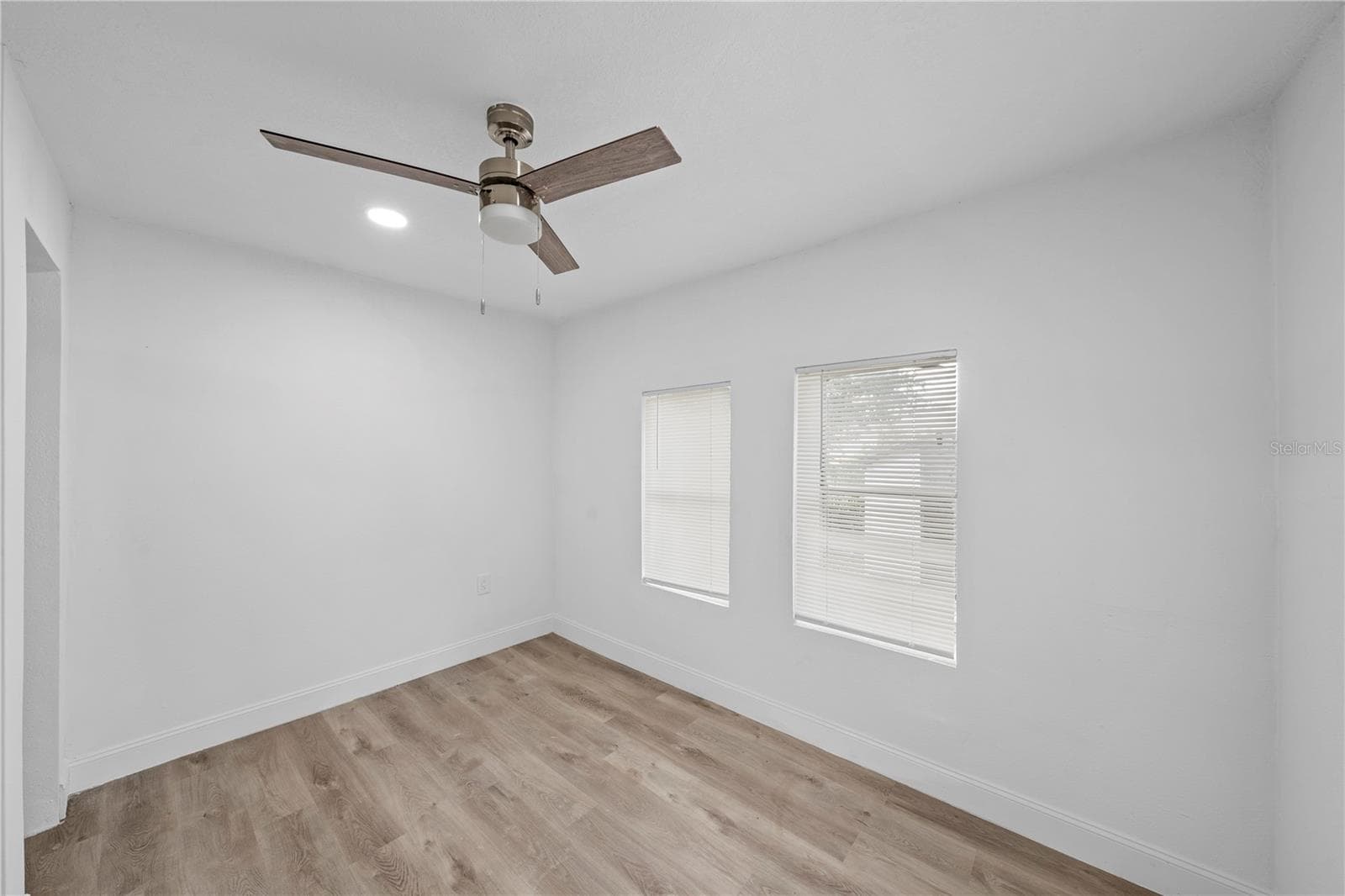 Single Family Residence at 2331 WESTSIDE DR, LEESBURG, photo 20 of 49