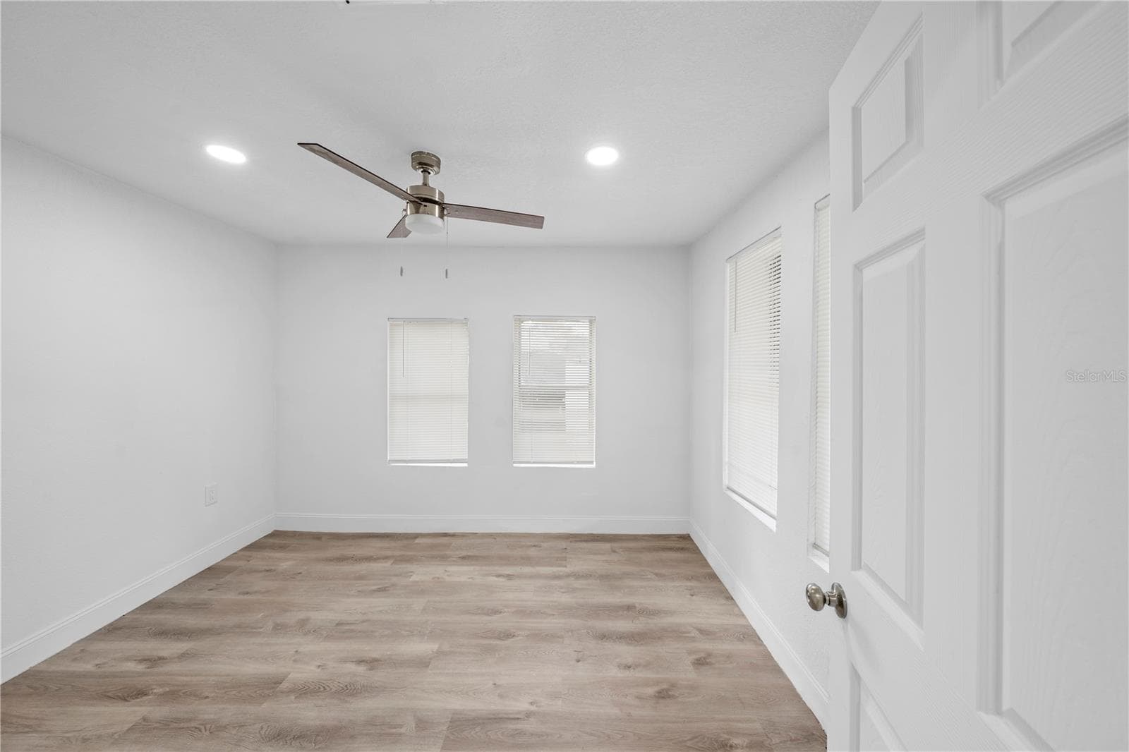 Single Family Residence at 2331 WESTSIDE DR, LEESBURG, photo 21 of 49