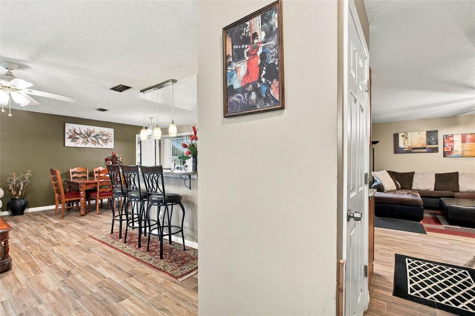 Single Family Residence at 313 ROBIN HILL DR, ALTAMONTE SPRINGS, photo 6 of 31