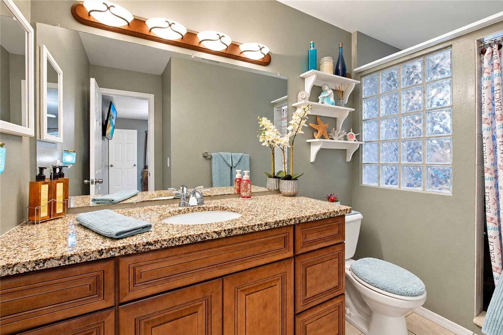 Single Family Residence at 313 ROBIN HILL DR, ALTAMONTE SPRINGS, photo 16 of 31