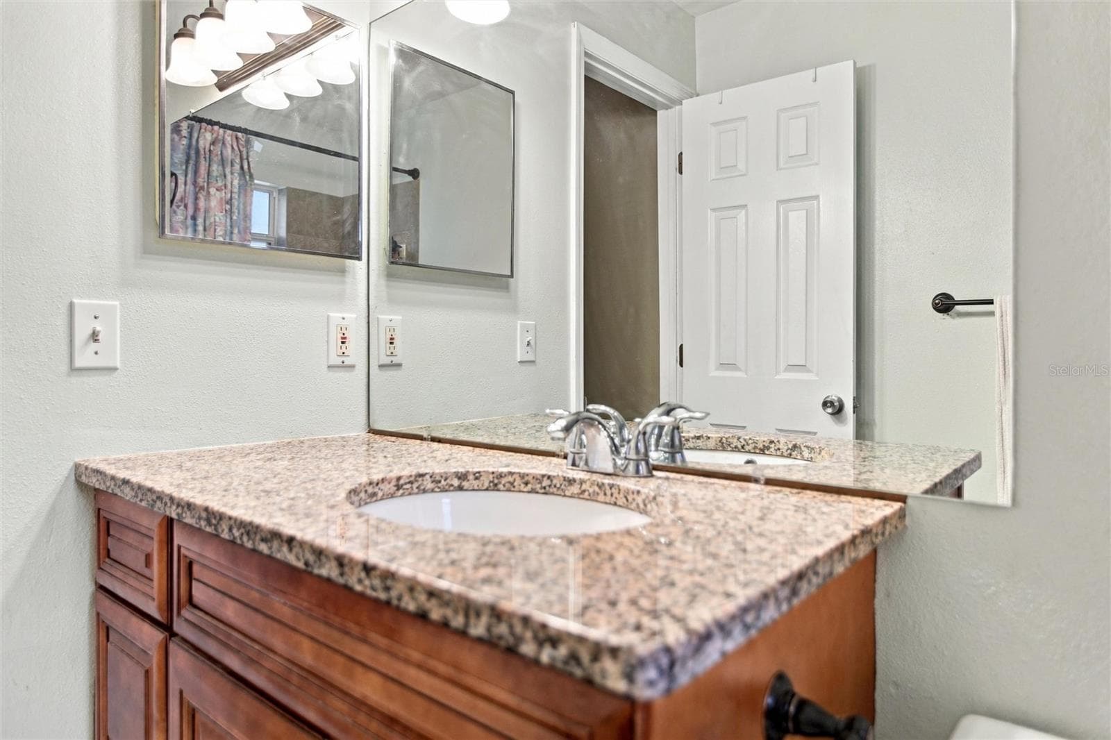 Single Family Residence at 313 ROBIN HILL DR, ALTAMONTE SPRINGS, photo 20 of 31