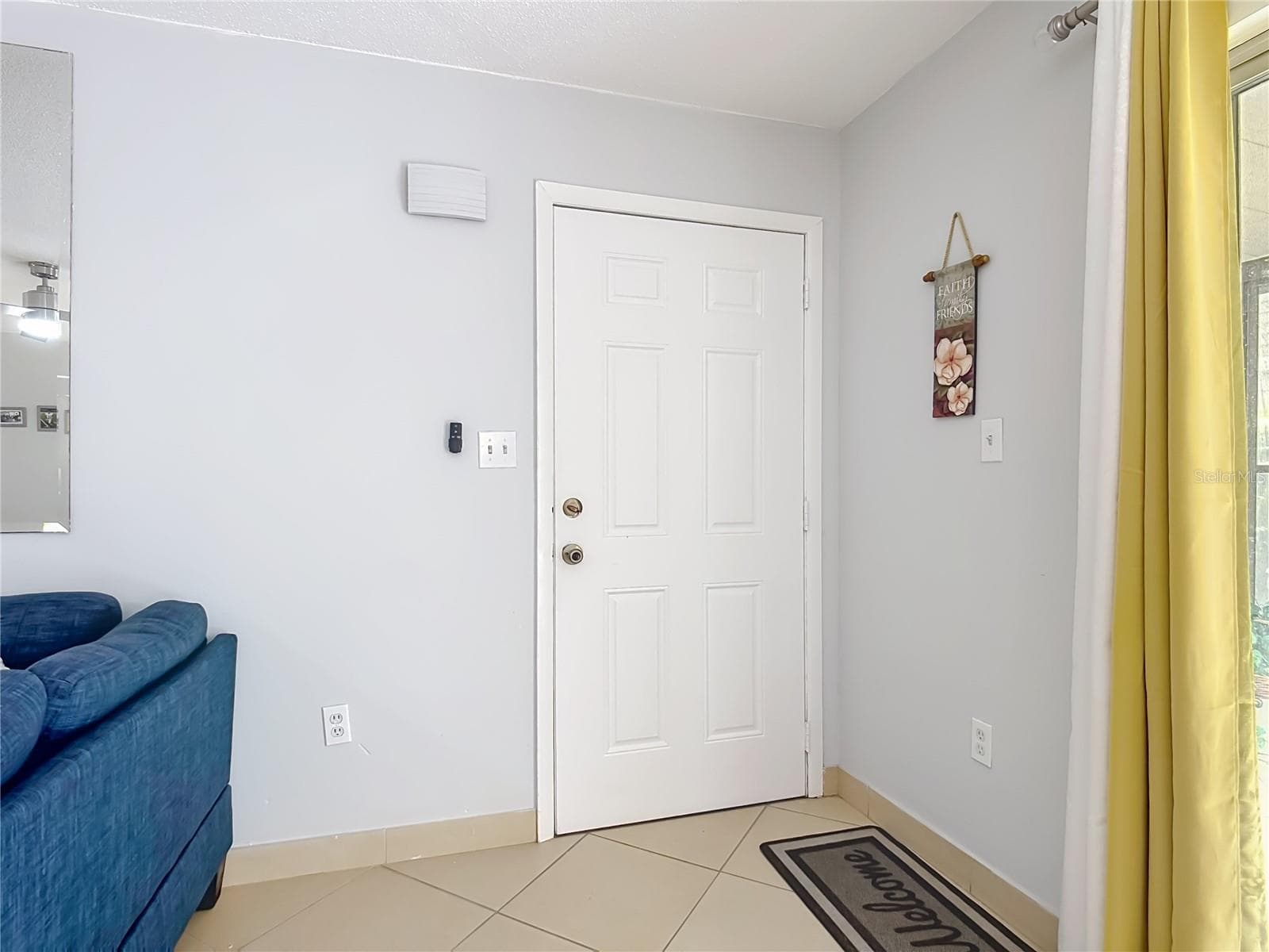 Welcoming entryway. - 1106 SPRING MEADOW DR, KISSIMMEE