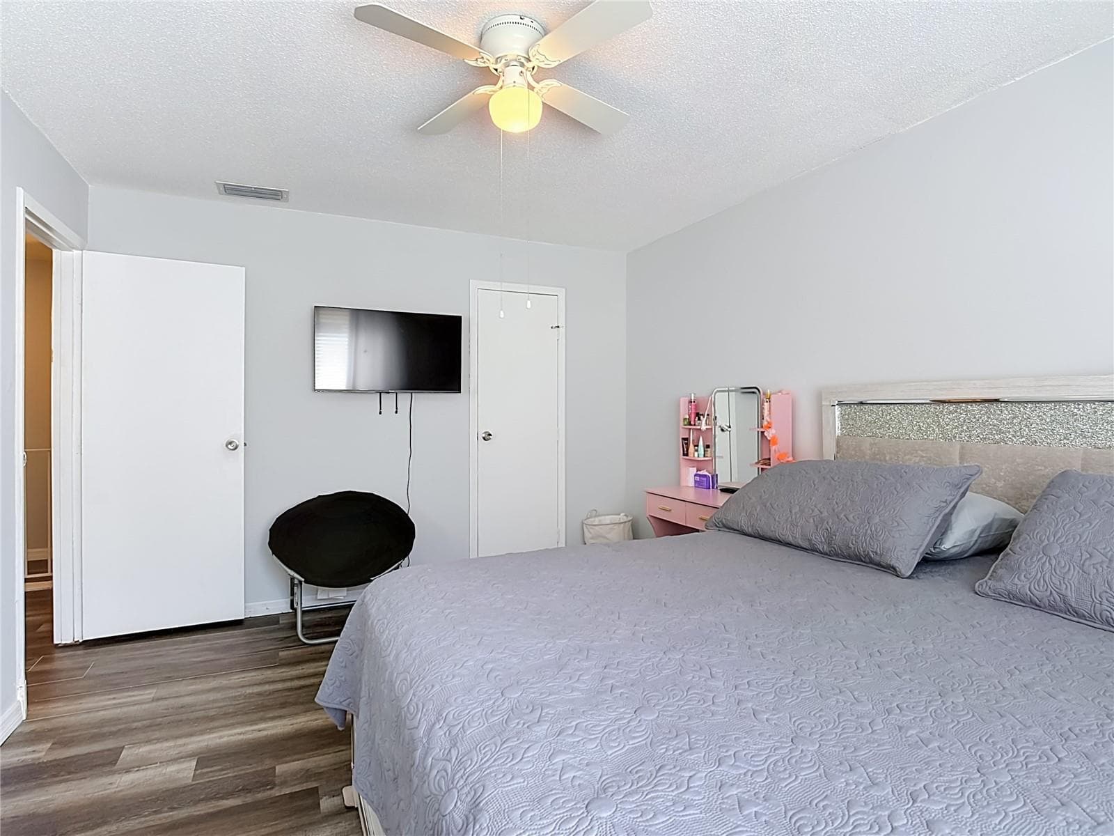 Alternate view of the second bedroom. - 1106 SPRING MEADOW DR, KISSIMMEE