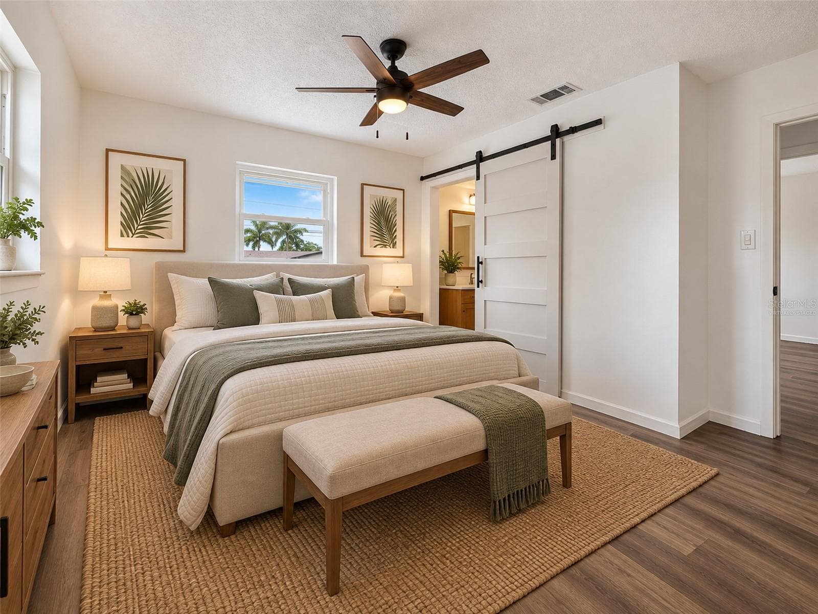virtually staged - 4014 ALABAMA AVE NE, ST PETERSBURG