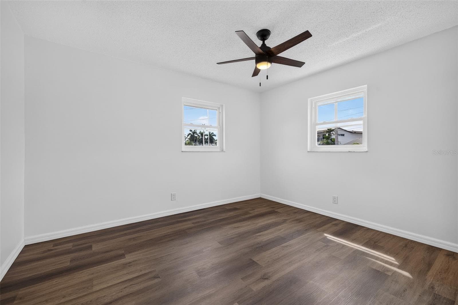 Single Family Residence at 4014 ALABAMA AVE NE, ST PETERSBURG, photo 21 of 38