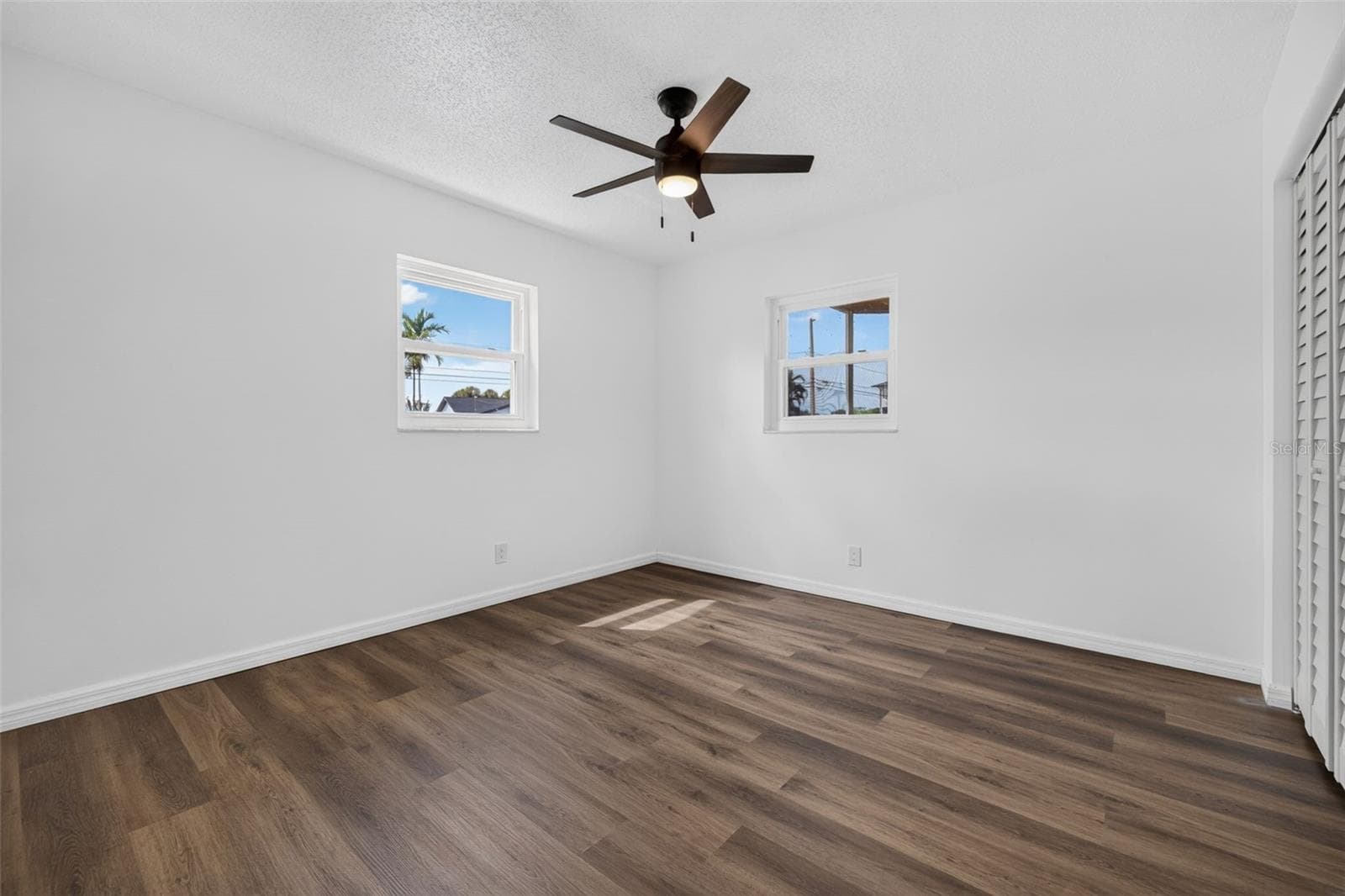 Single Family Residence at 4014 ALABAMA AVE NE, ST PETERSBURG, photo 22 of 38
