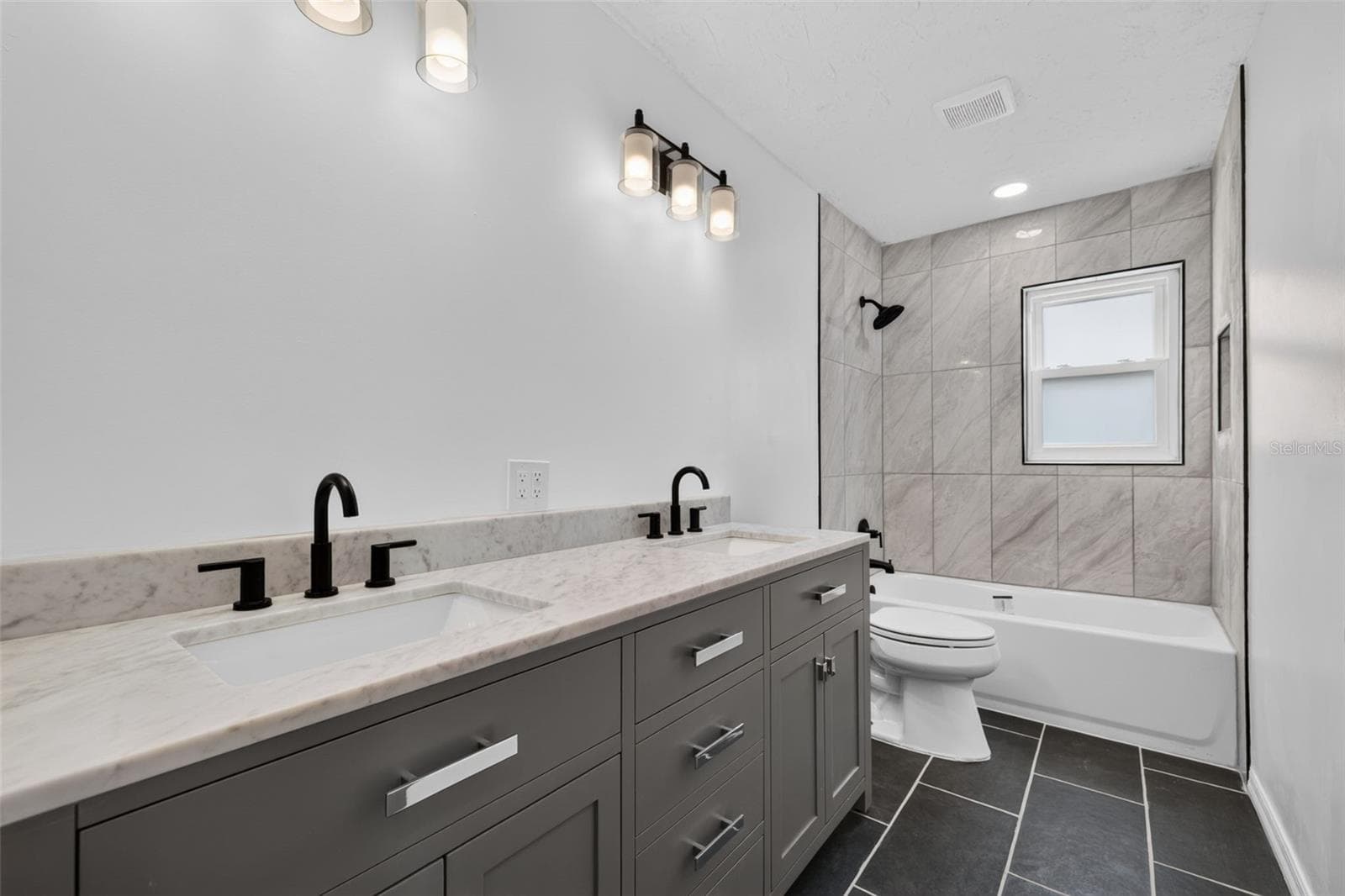 Single Family Residence at 4014 ALABAMA AVE NE, ST PETERSBURG, photo 23 of 38