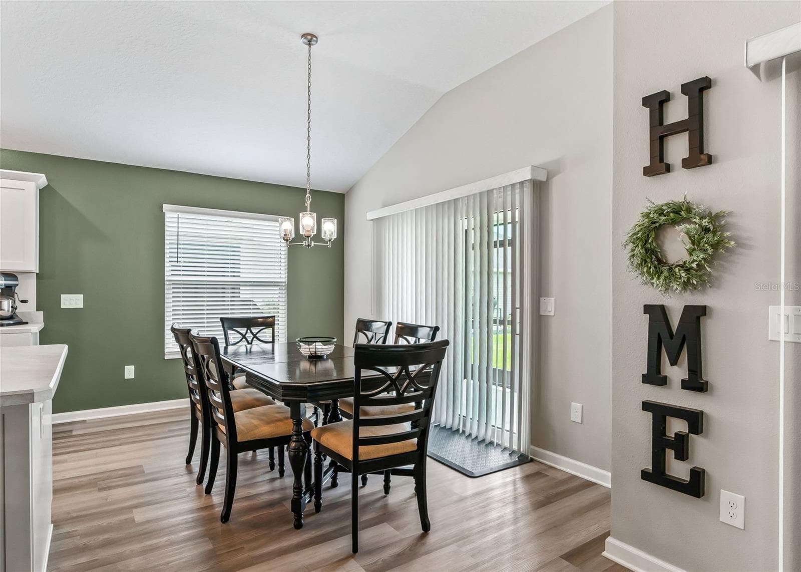 Single Family Residence at 621 CHERRY CREEK WAY, THE VILLAGES, photo 11 of 40